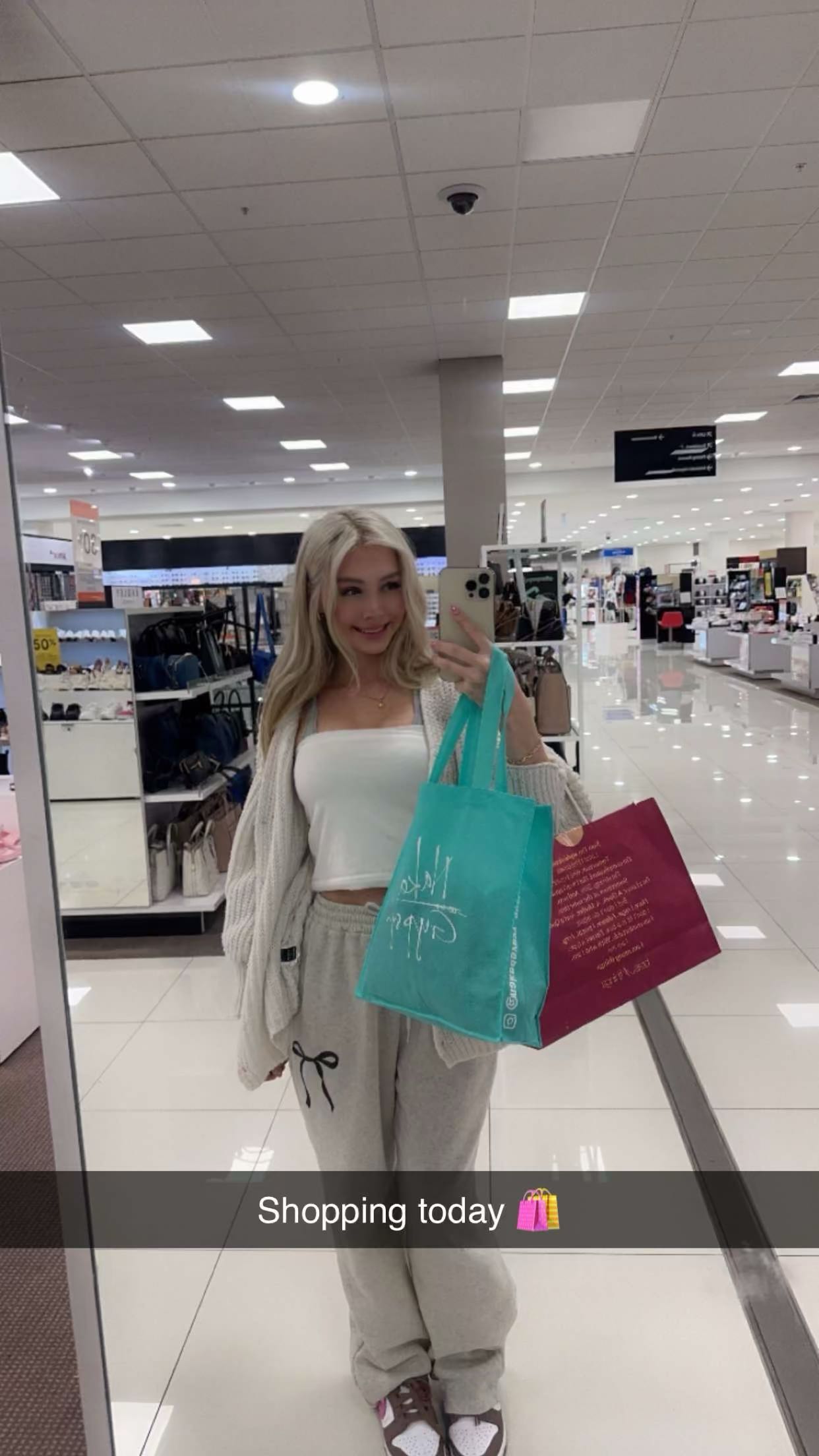 emxllouise snapchat image archive image