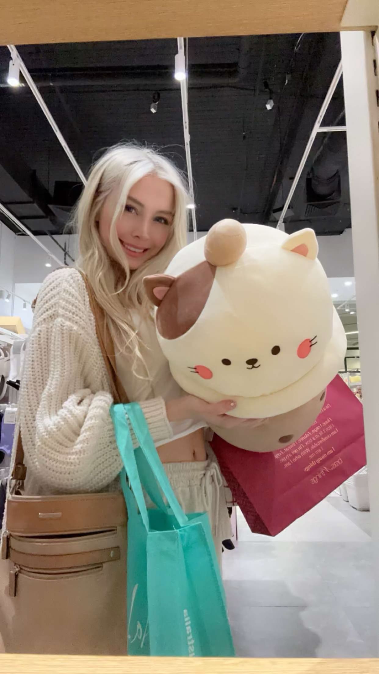 emxllouise snapchat image archive image