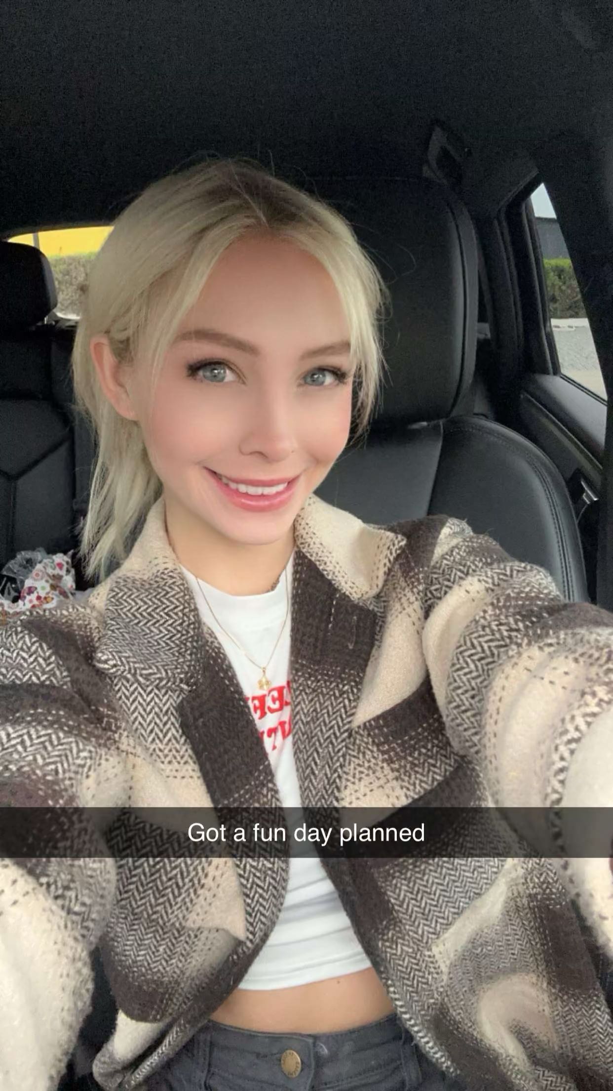 emxllouise snapchat image archive image