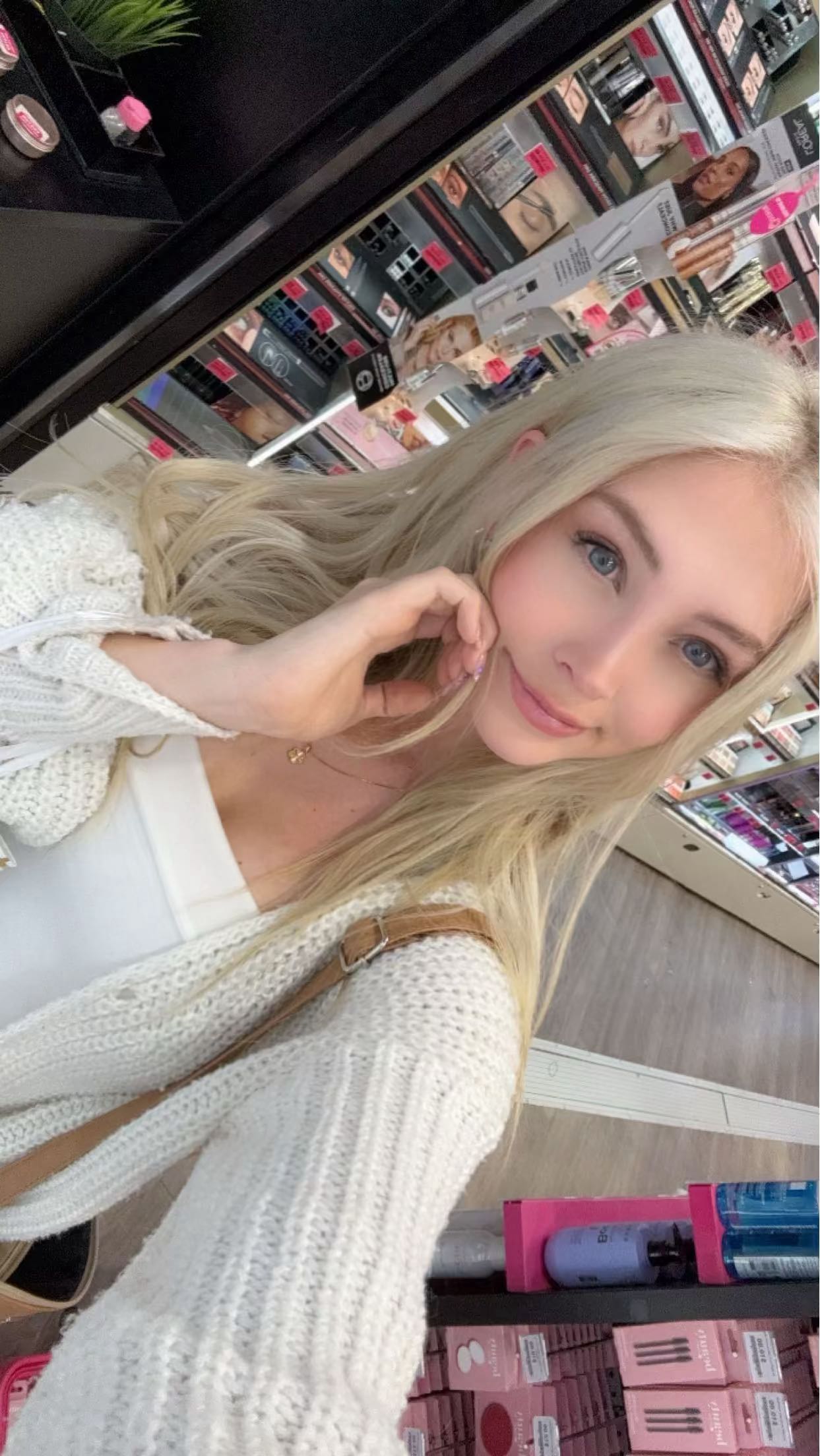 emxllouise snapchat image archive image