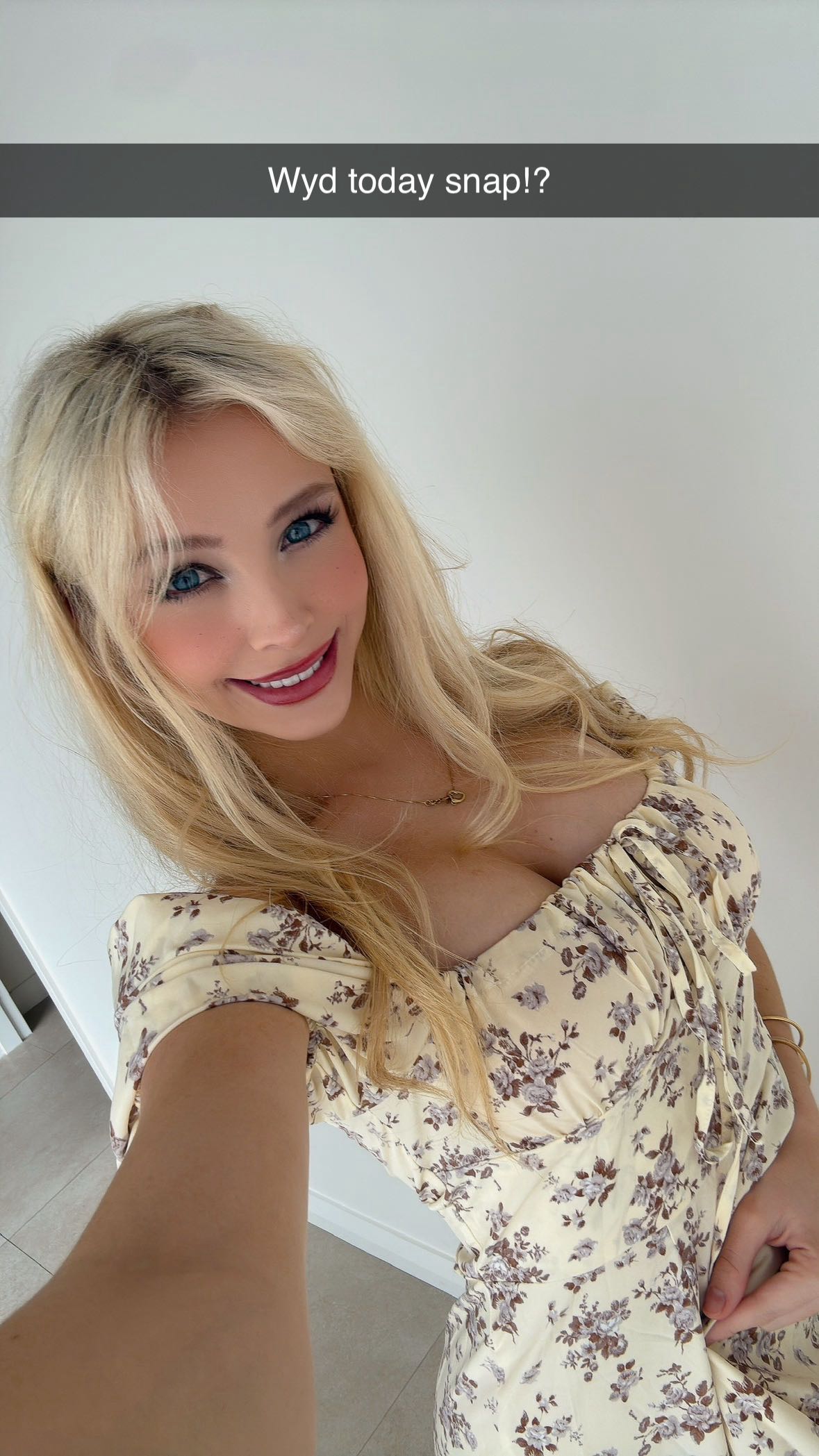 emxllouise snapchat image archive image