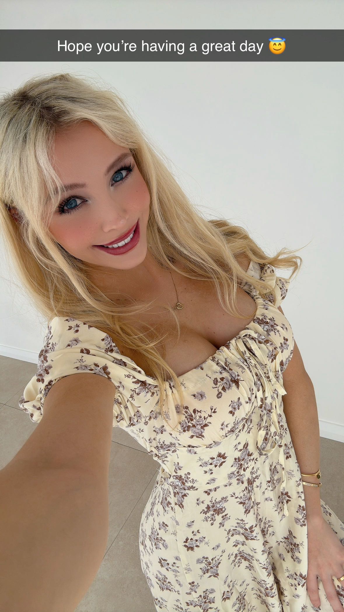 emxllouise snapchat image archive image