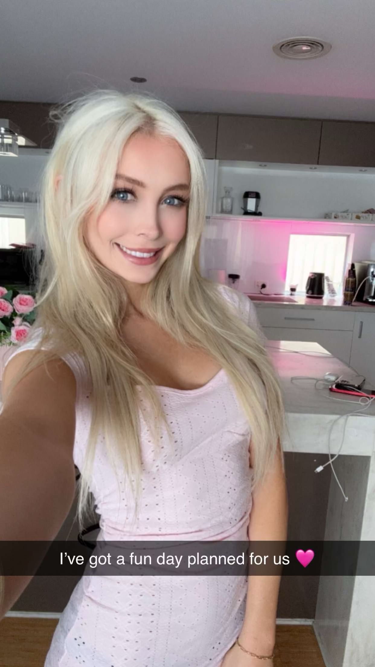 emxllouise snapchat image archive image