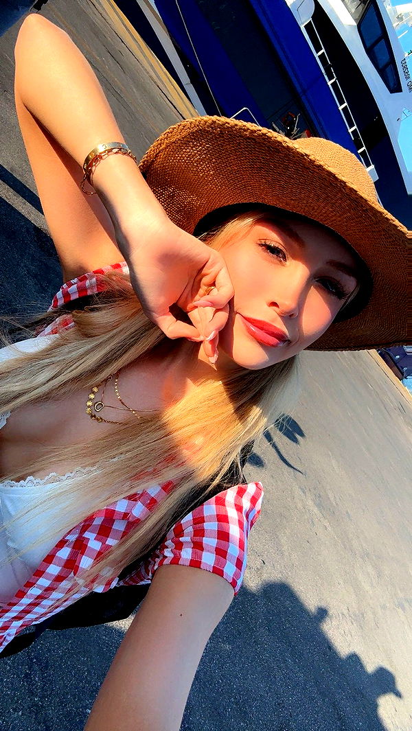 emxllouise image ~ Altpins