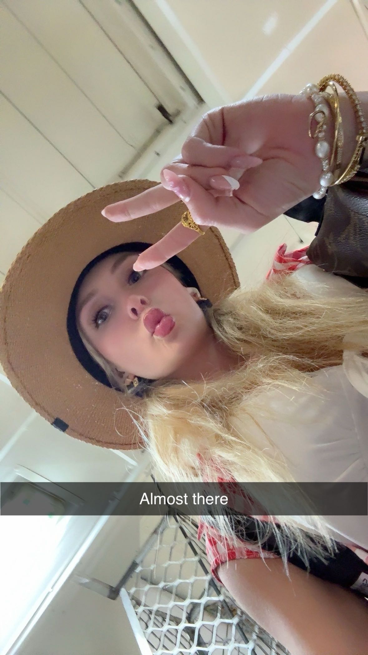 emxllouise snapchat image archive image