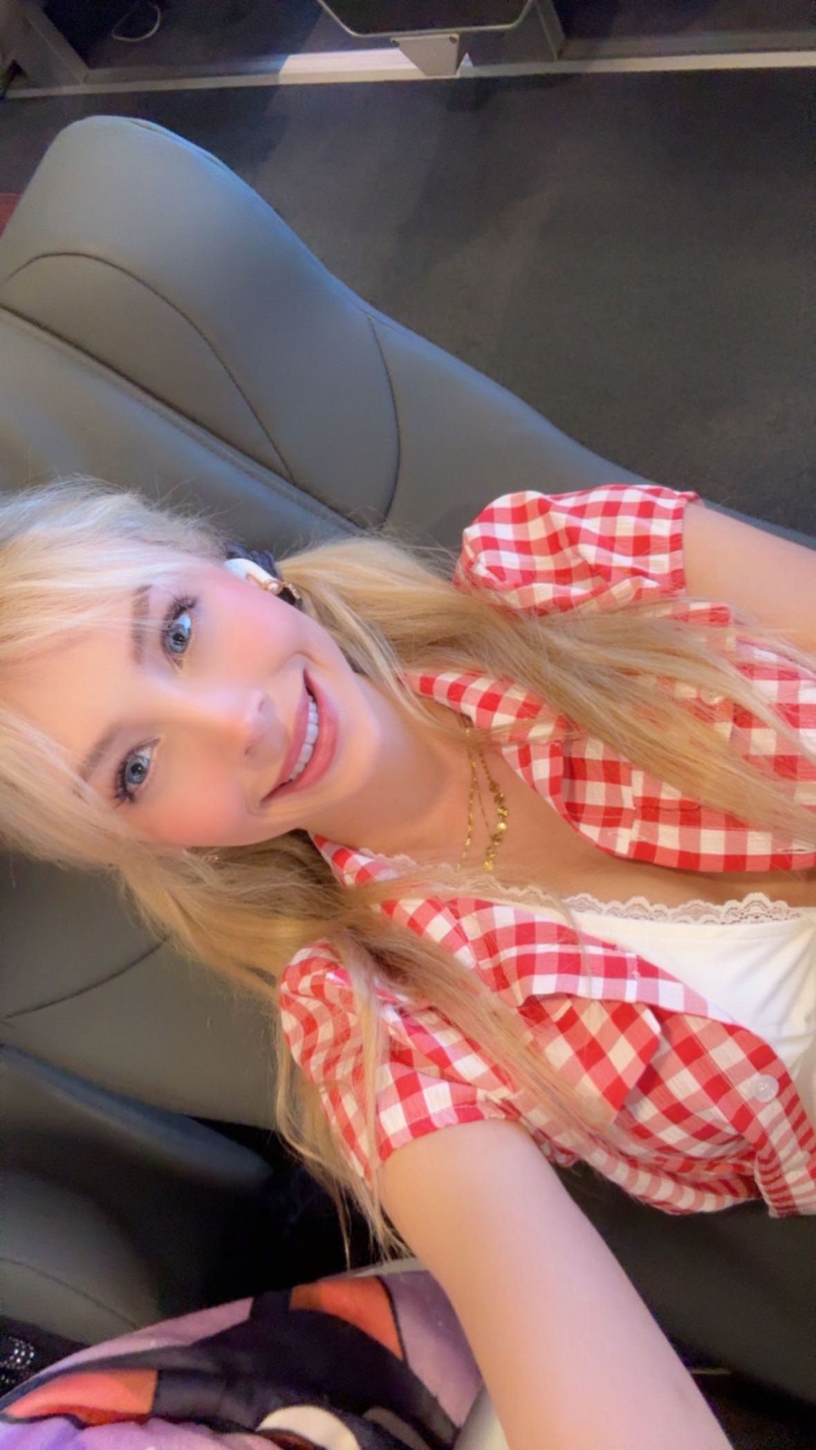 emxllouise snapchat image archive image