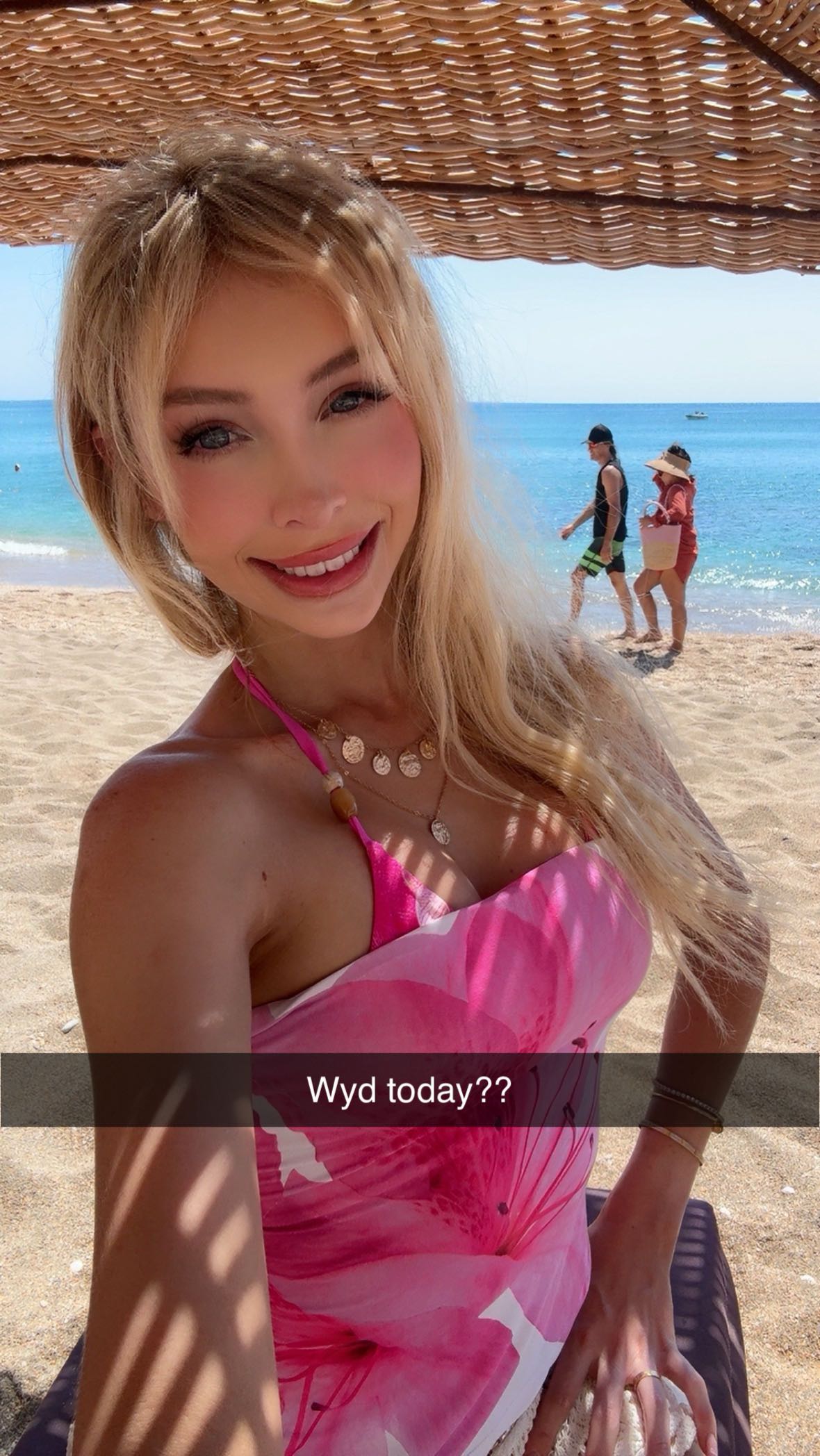 emxllouise snapchat image archive image