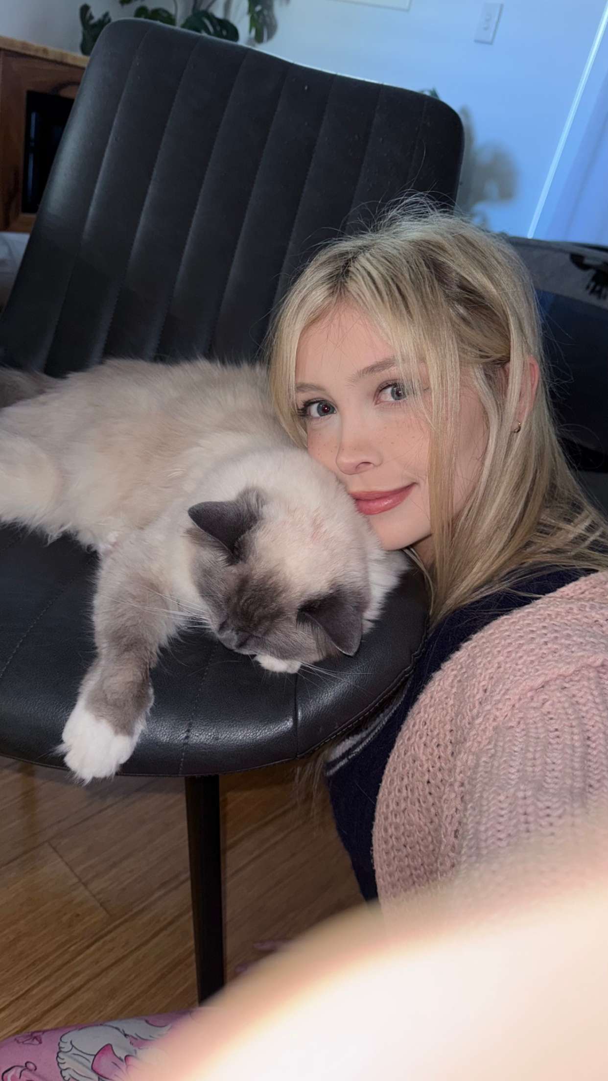 emxllouise snapchat image archive image