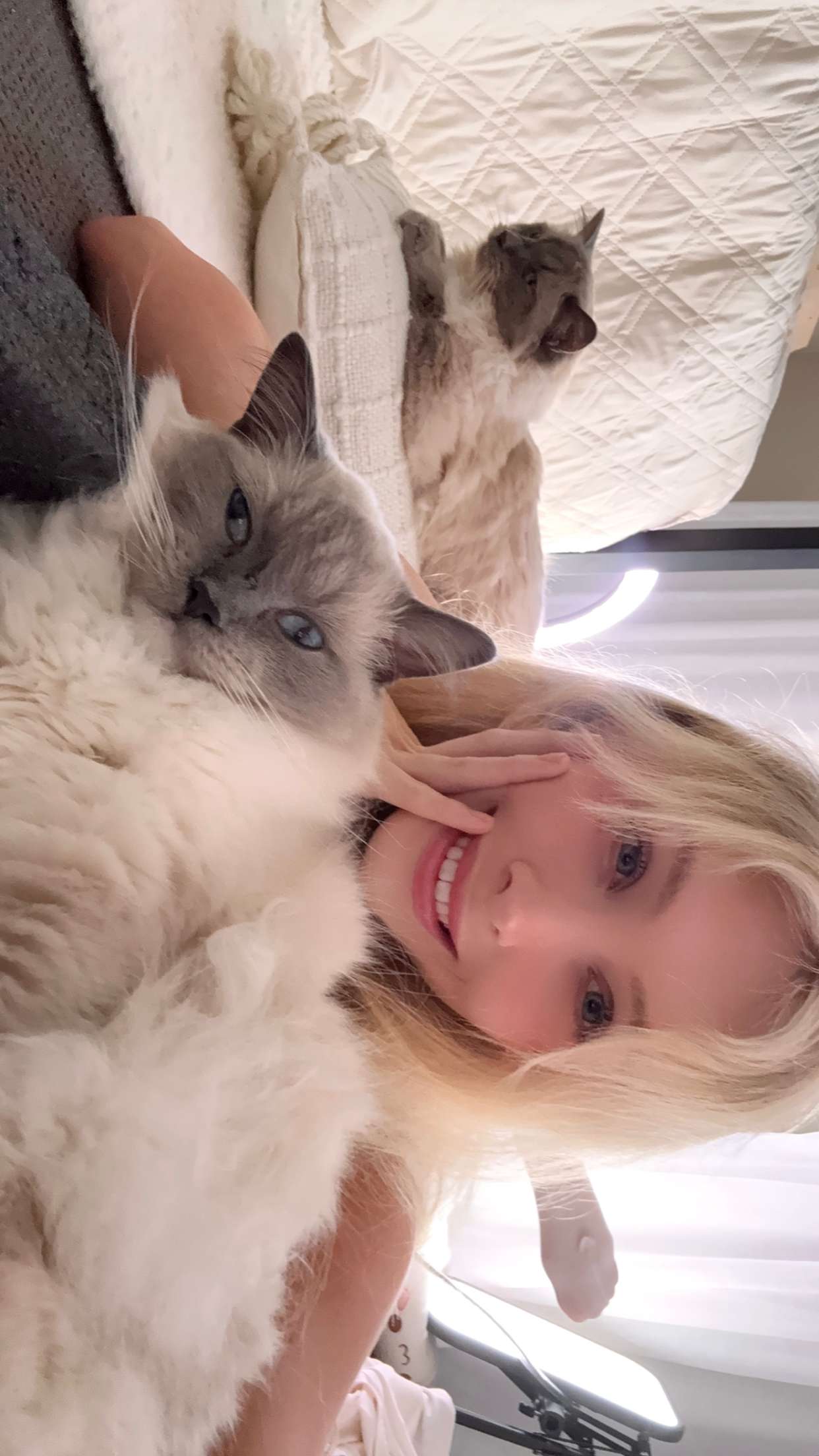 emxllouise snapchat image archive image