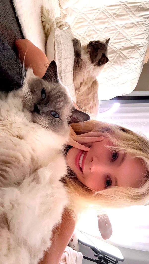 emxllouise image ~ Altpins