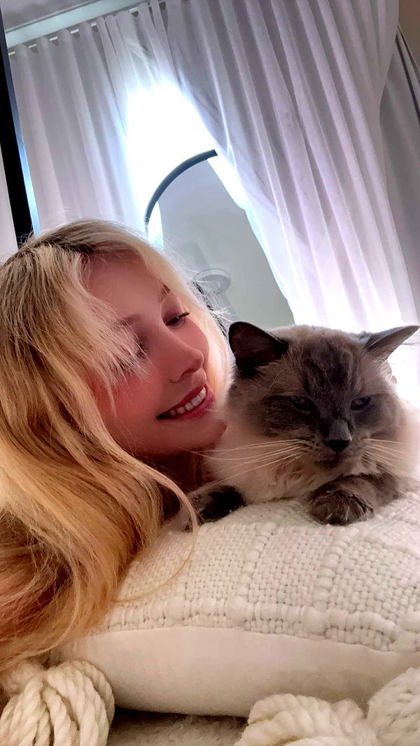 emxllouise image ~ Altpins