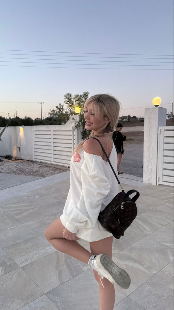 emxllouise snapchat image archive image