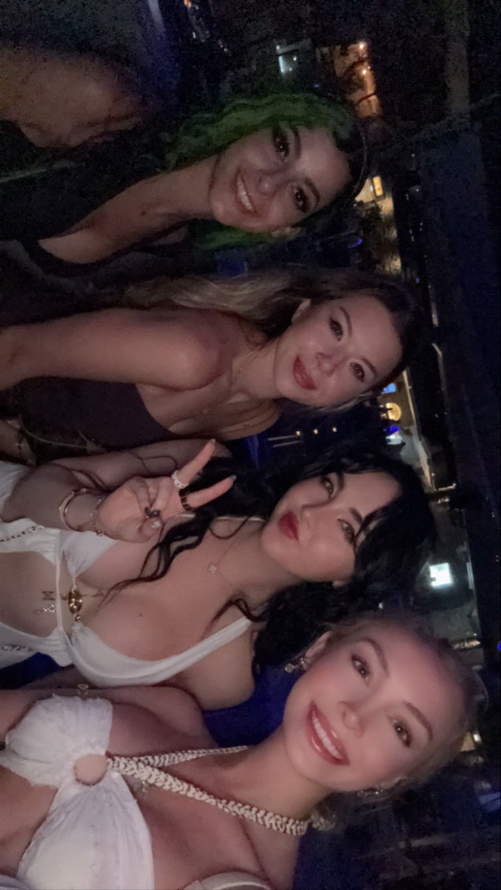 emxllouise snapchat image archive image