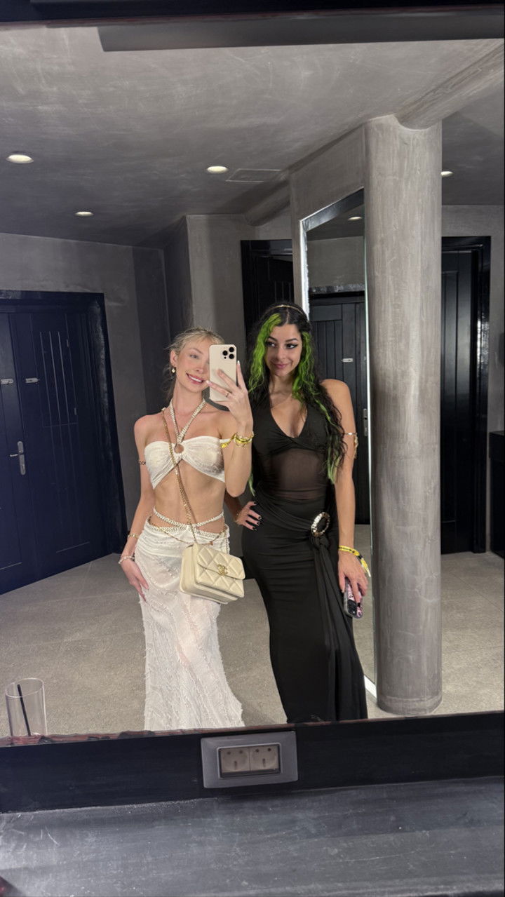 emxllouise snapchat image archive image