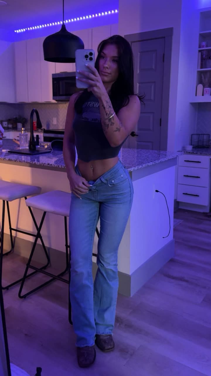 fionamaefit snapchat image archive image