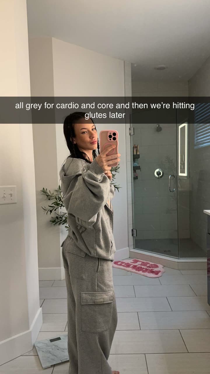 fionamaefit snapchat image archive image