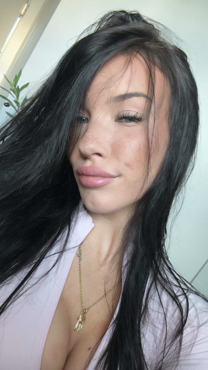 fionamaefit snapchat image archive image