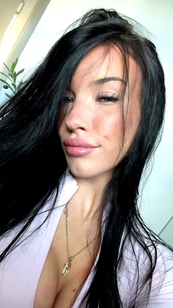 fionamaefit image ~ Altpins