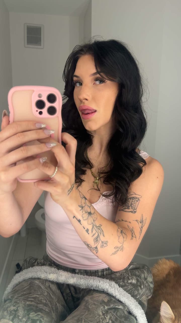 fionamaefit snapchat image archive image