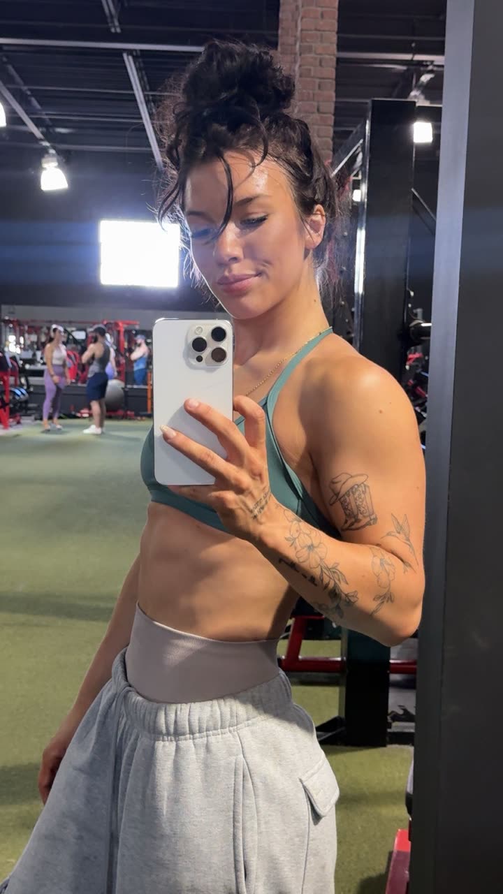 fionamaefit snapchat image archive image