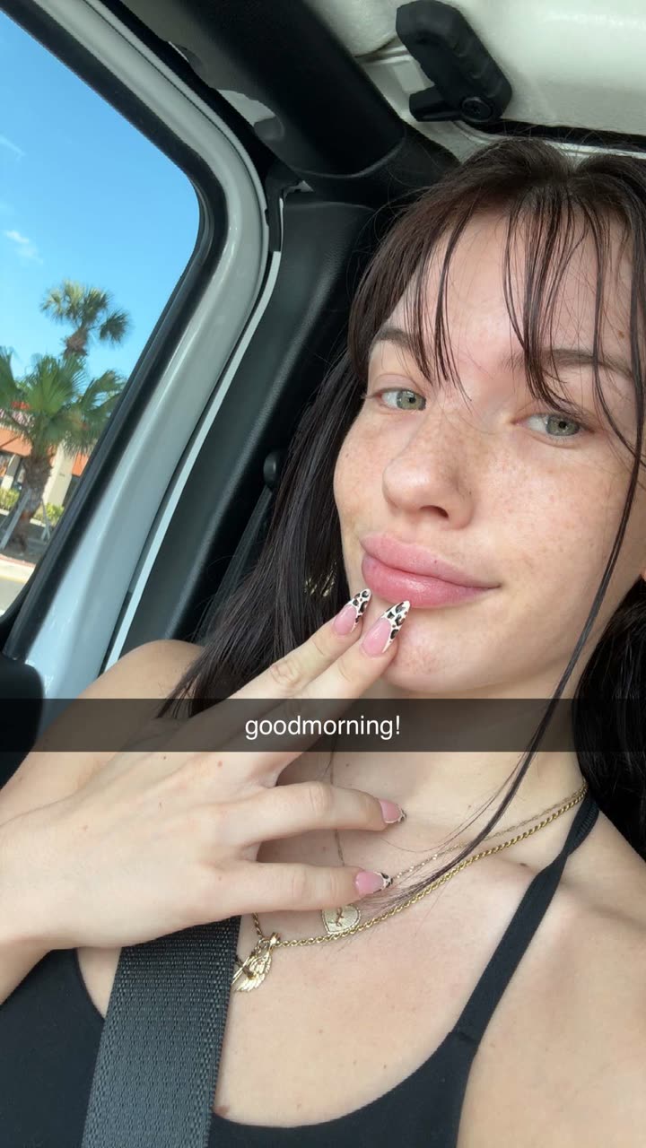 fionamaefit snapchat image archive image