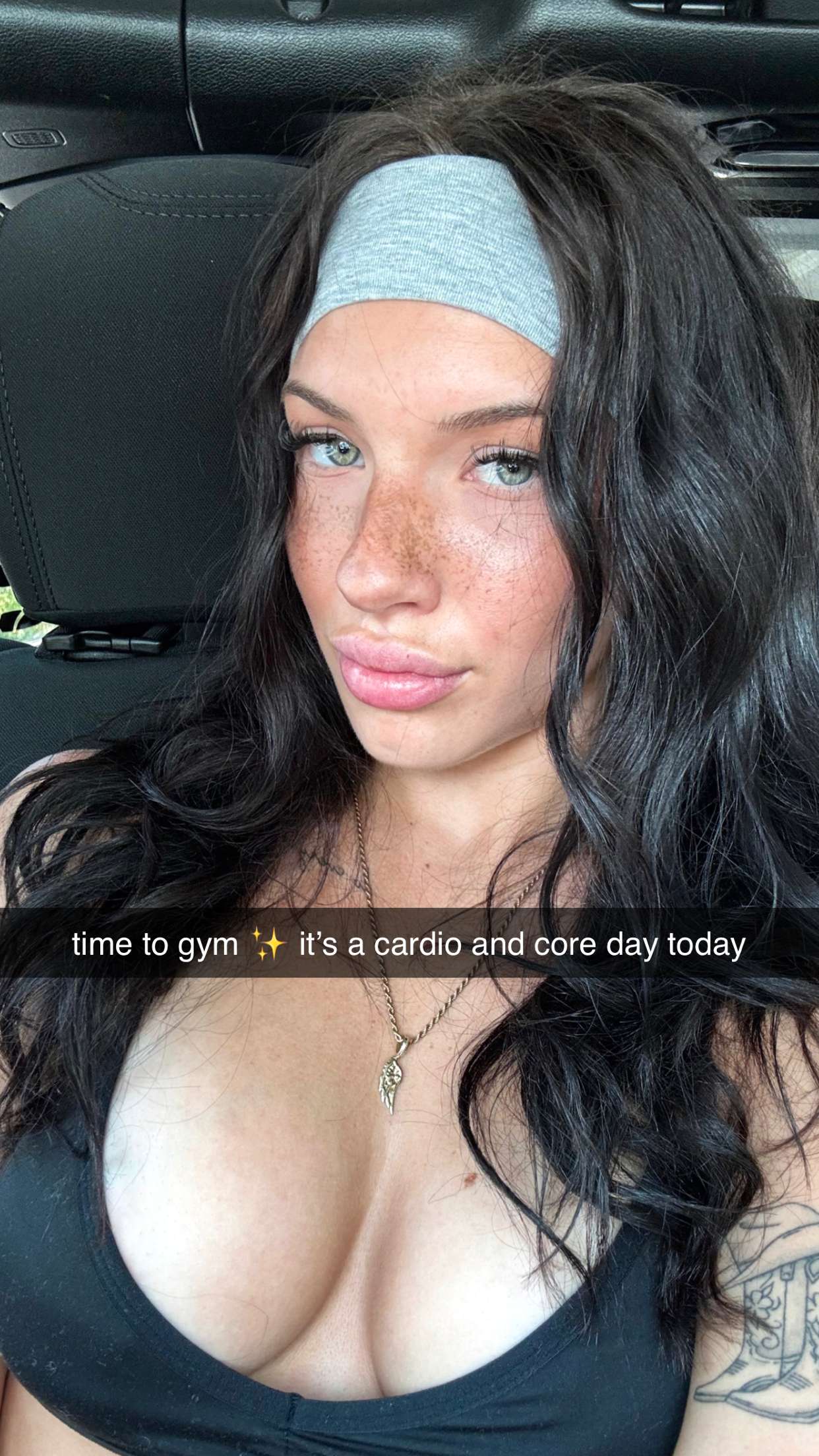 fionamaefit snapchat image archive image