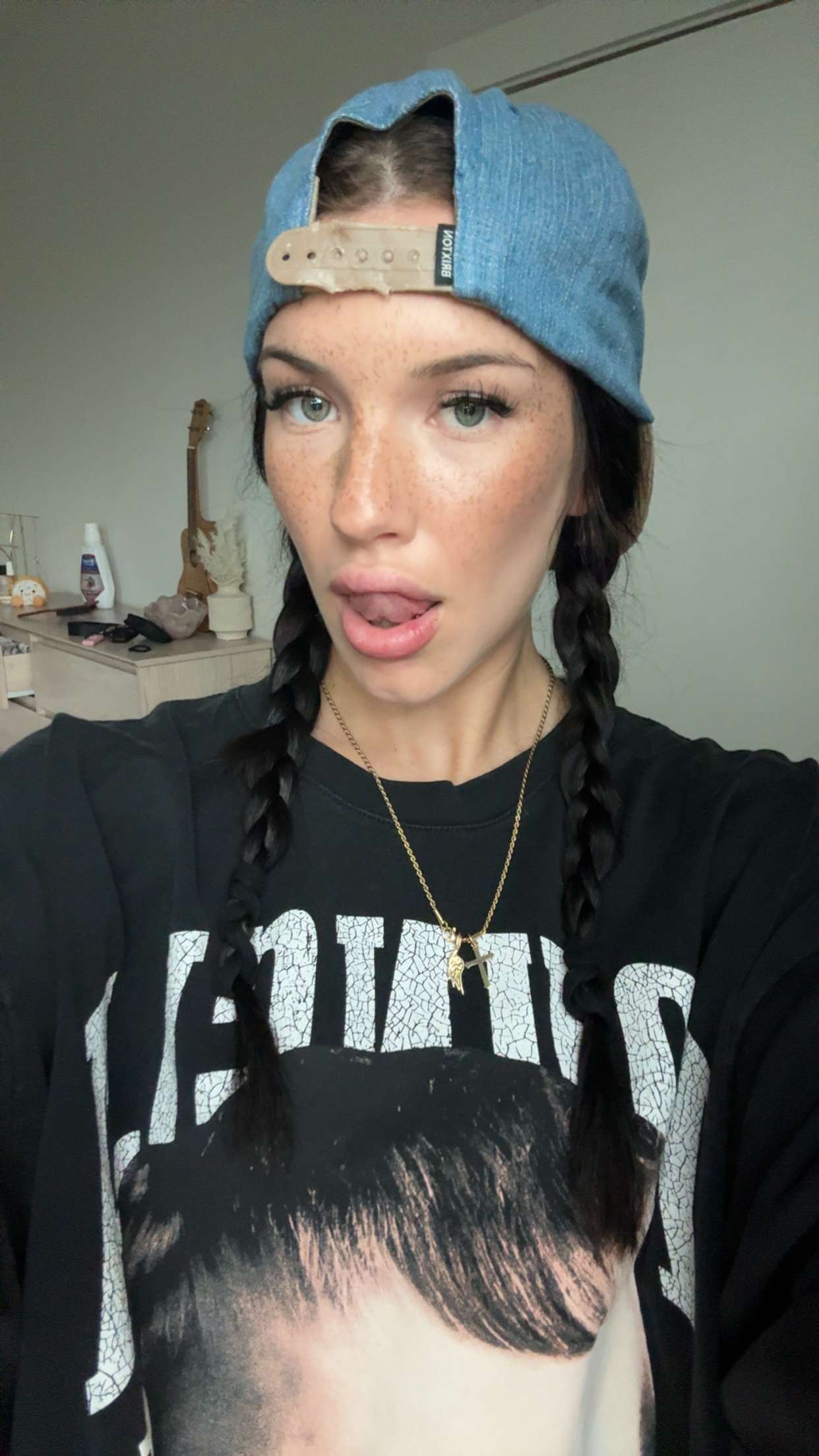 fionamaefit snapchat image archive image