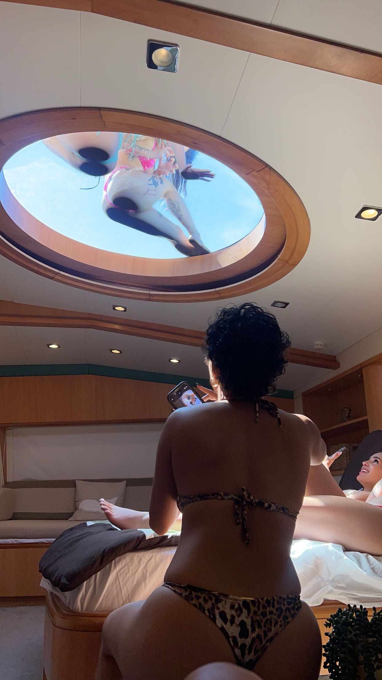 fionamaefit snapchat image archive image