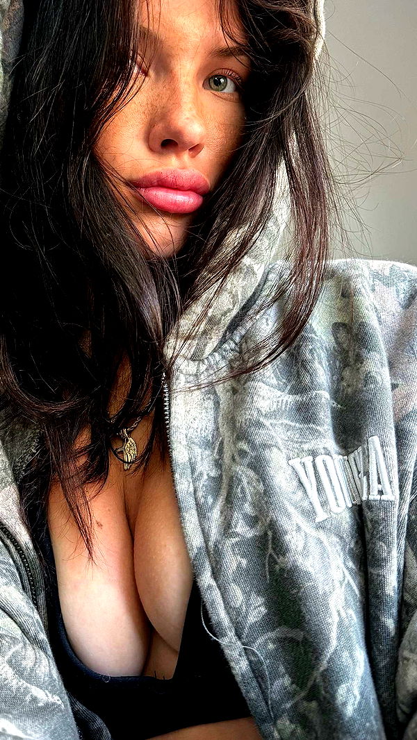 fionamaefit image ~ Altpins