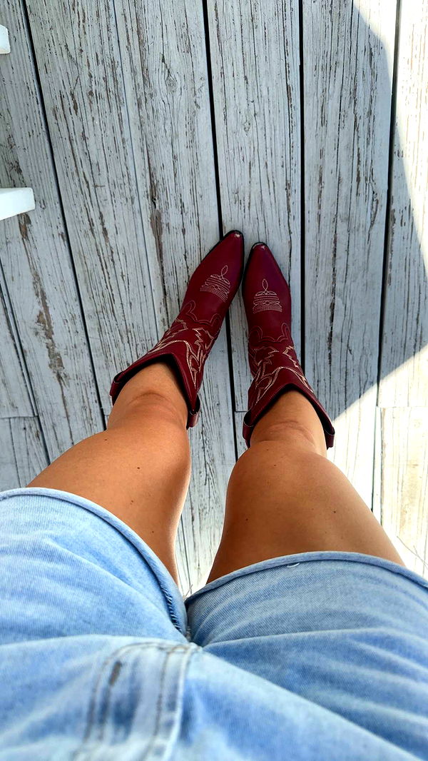 fionamaefit image ~ Altpins