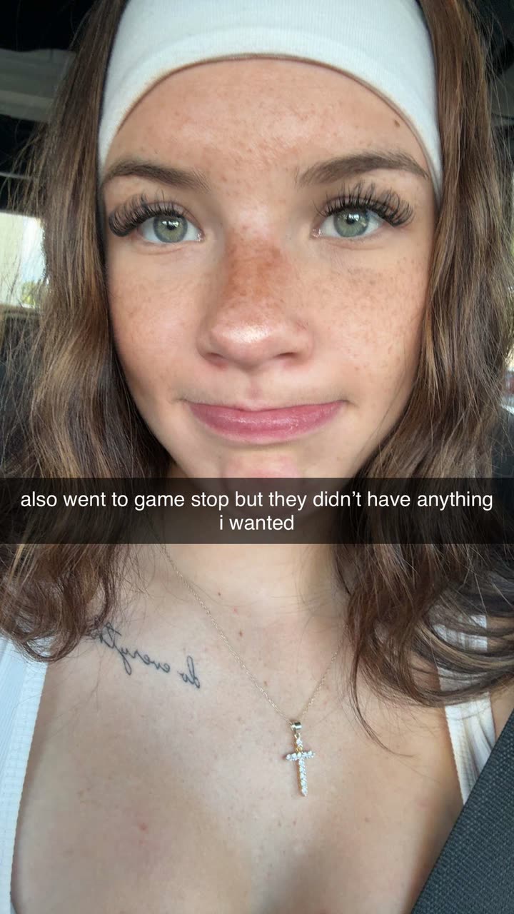 fionamaefit snapchat image archive image