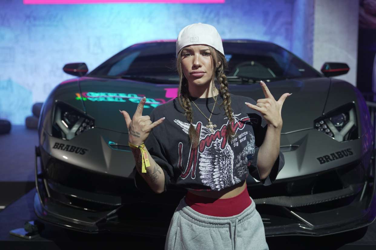 fionamaefit snapchat image archive image