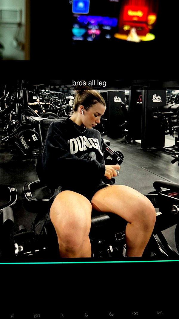 fionamaefit snapchat image archive image