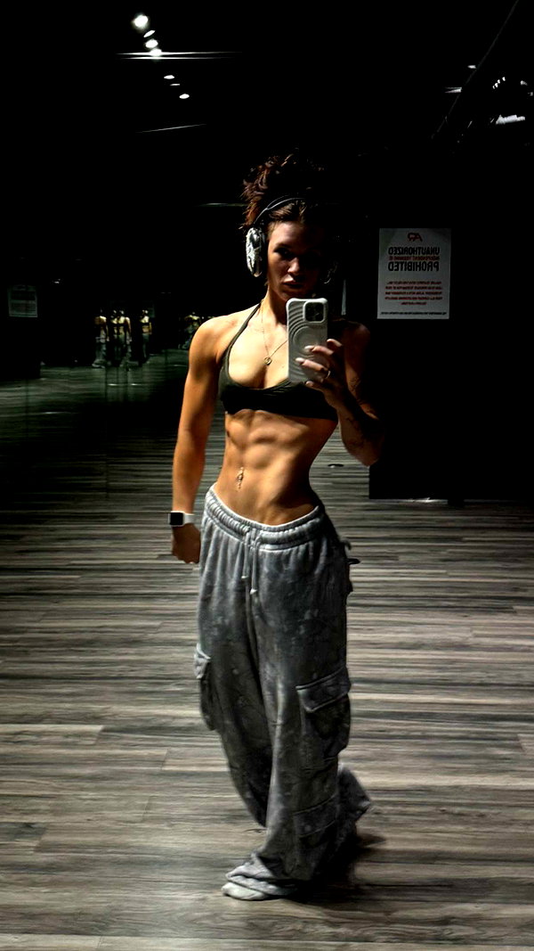fionamaefit snapchat image archive image