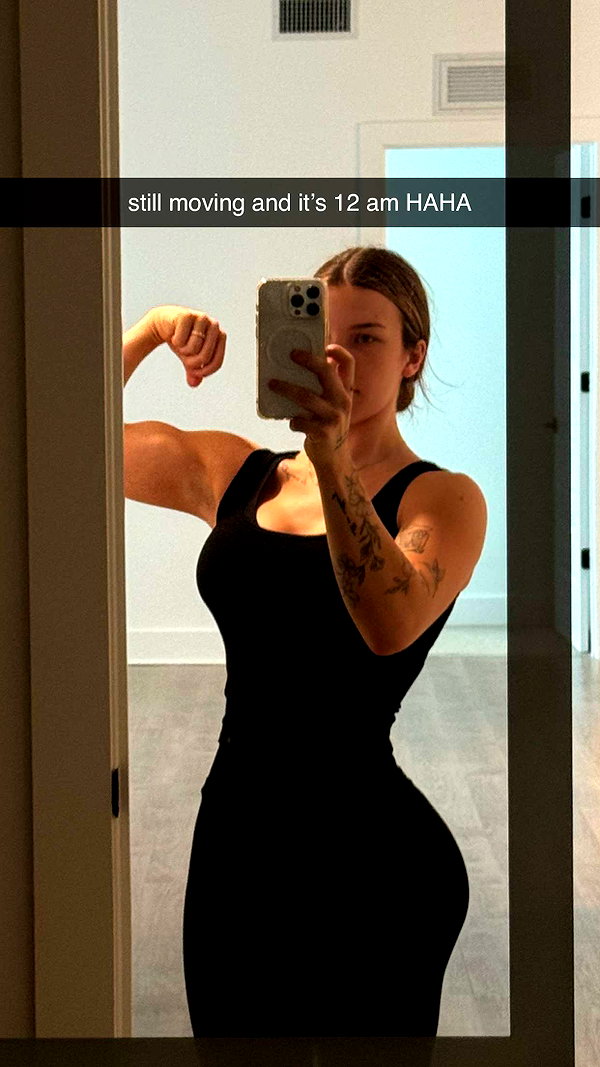 fionamaefit snapchat image archive image