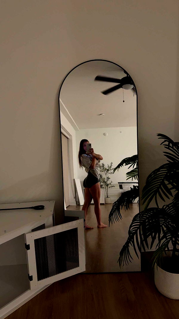 fionamaefit snapchat image archive image