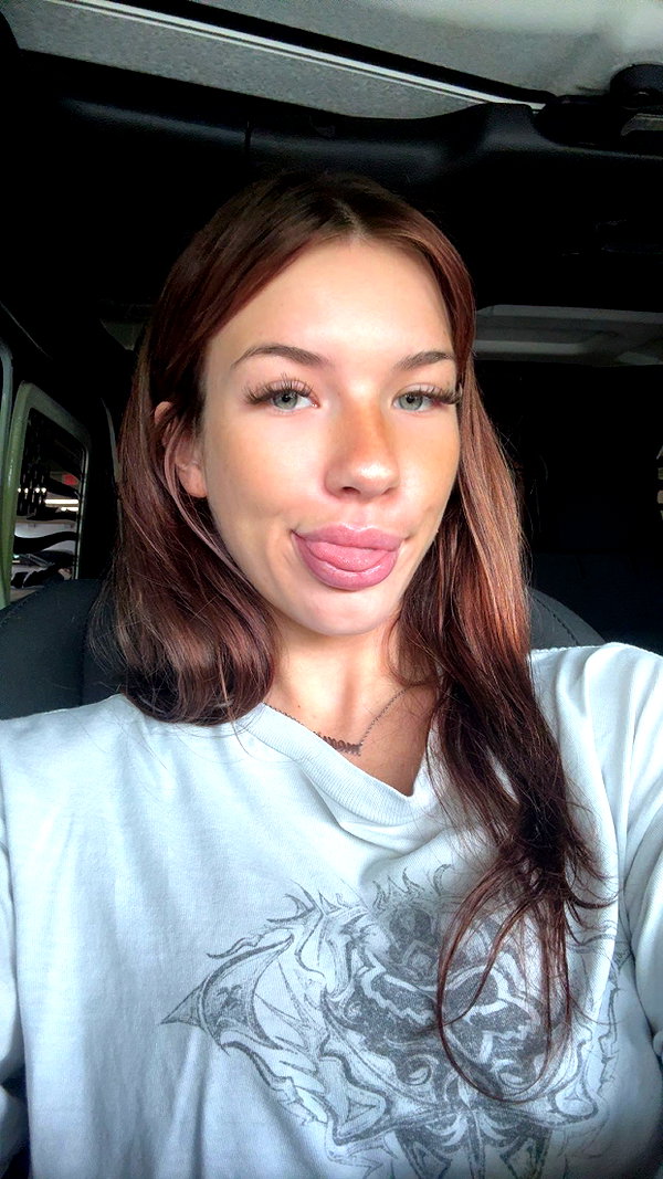 fionamaefit snapchat image archive image