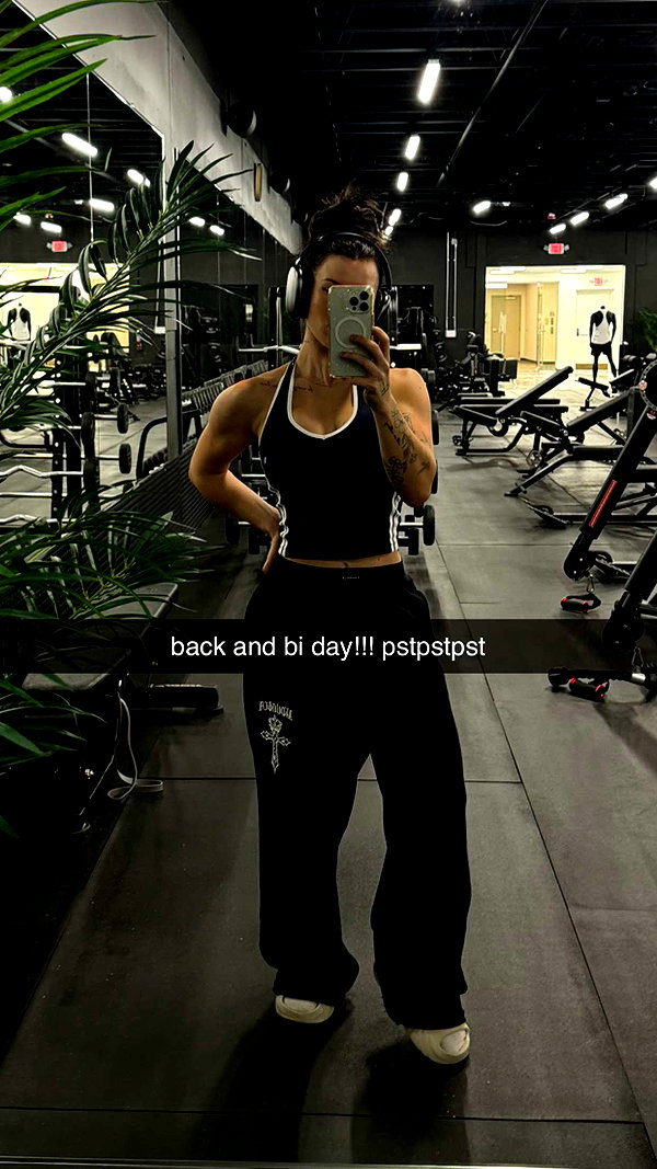 fionamaefit snapchat image archive image
