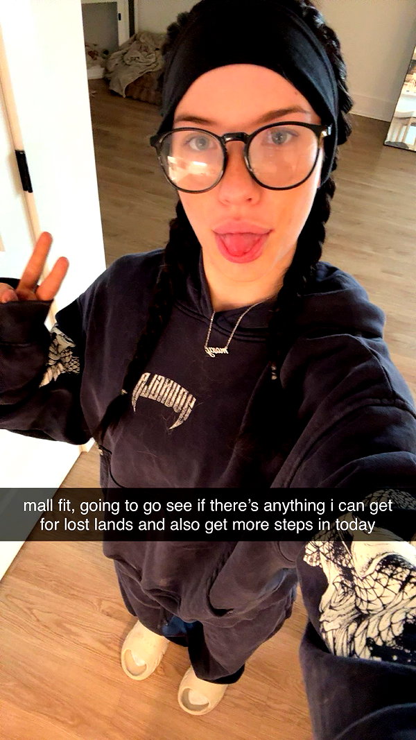 fionamaefit snapchat image archive image