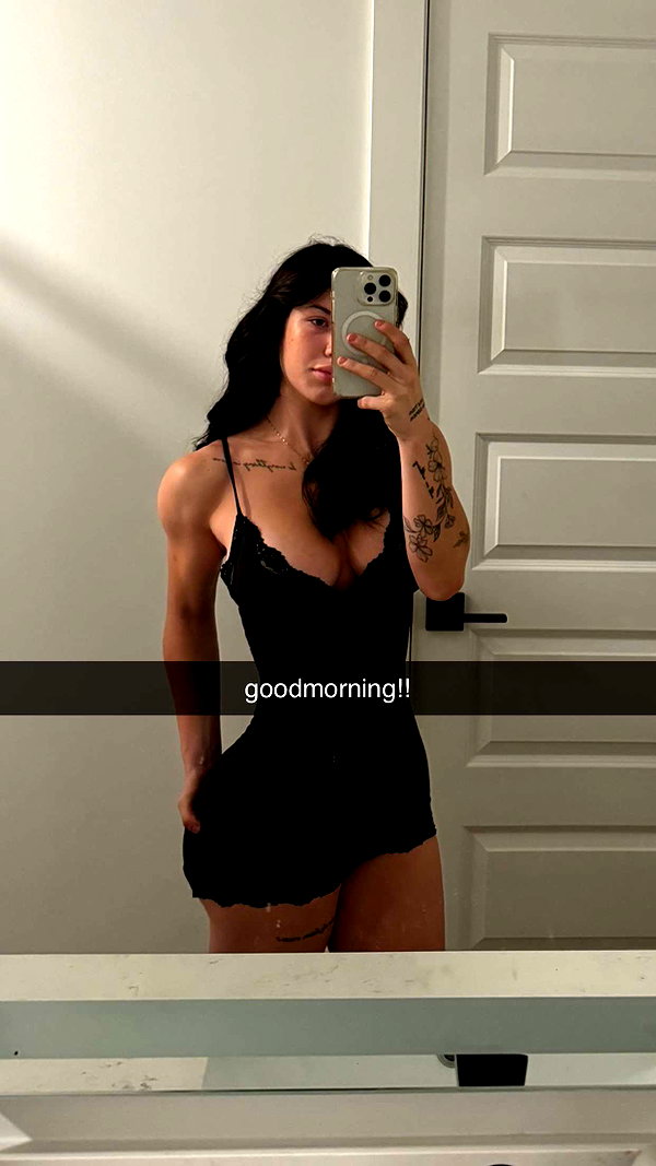 fionamaefit snapchat image archive image