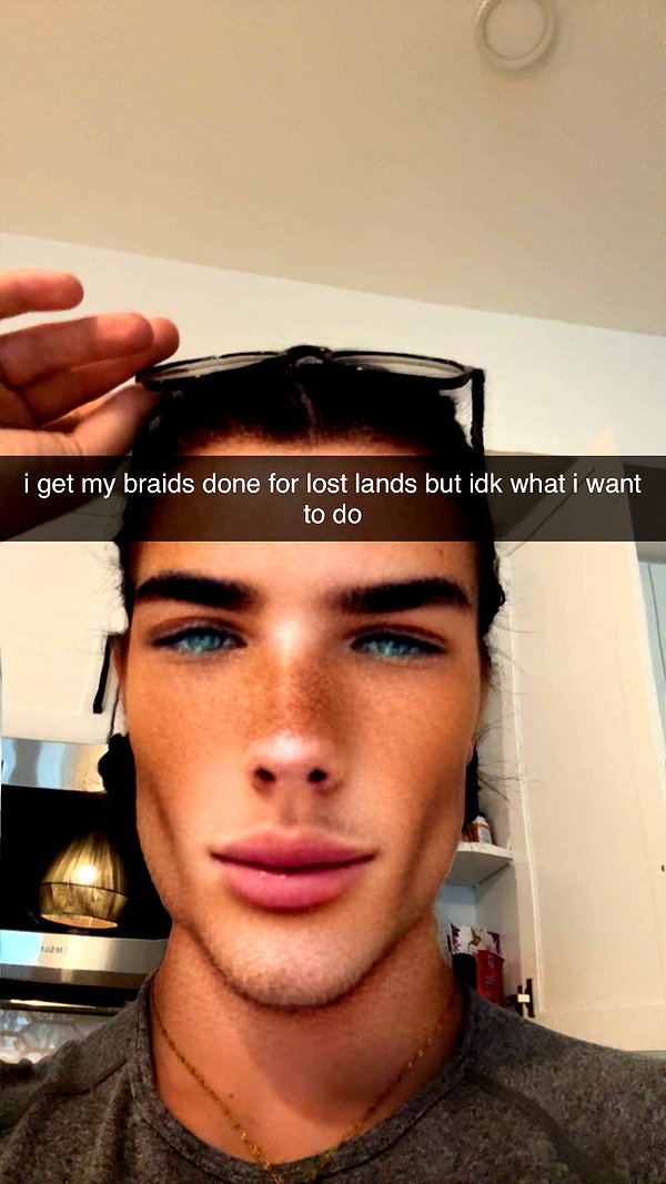 fionamaefit snapchat image archive image