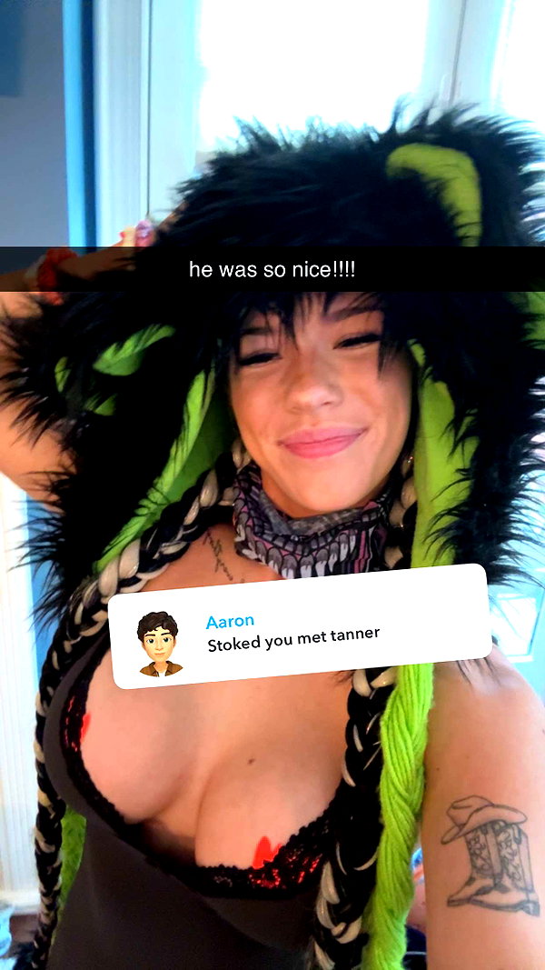 fionamaefit snapchat image archive image