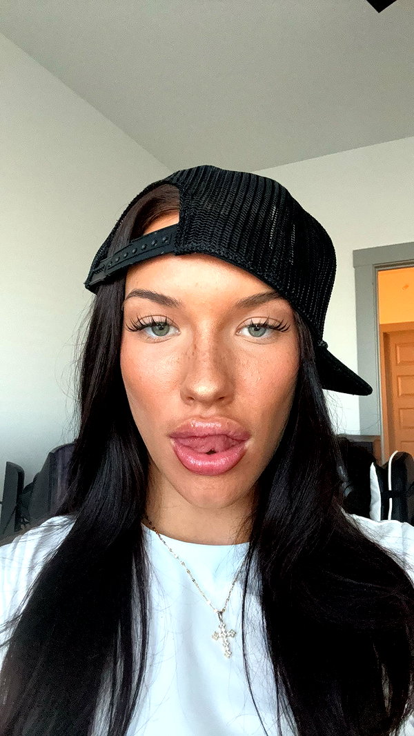fionamaefit snapchat image archive image