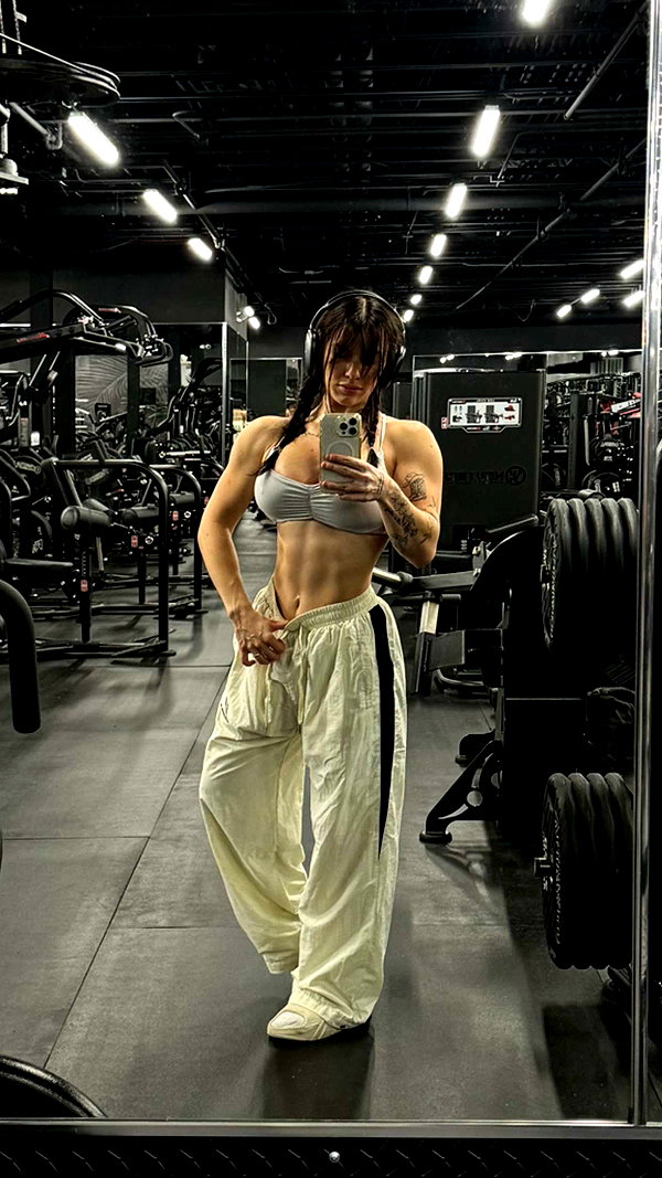 fionamaefit snapchat image archive image