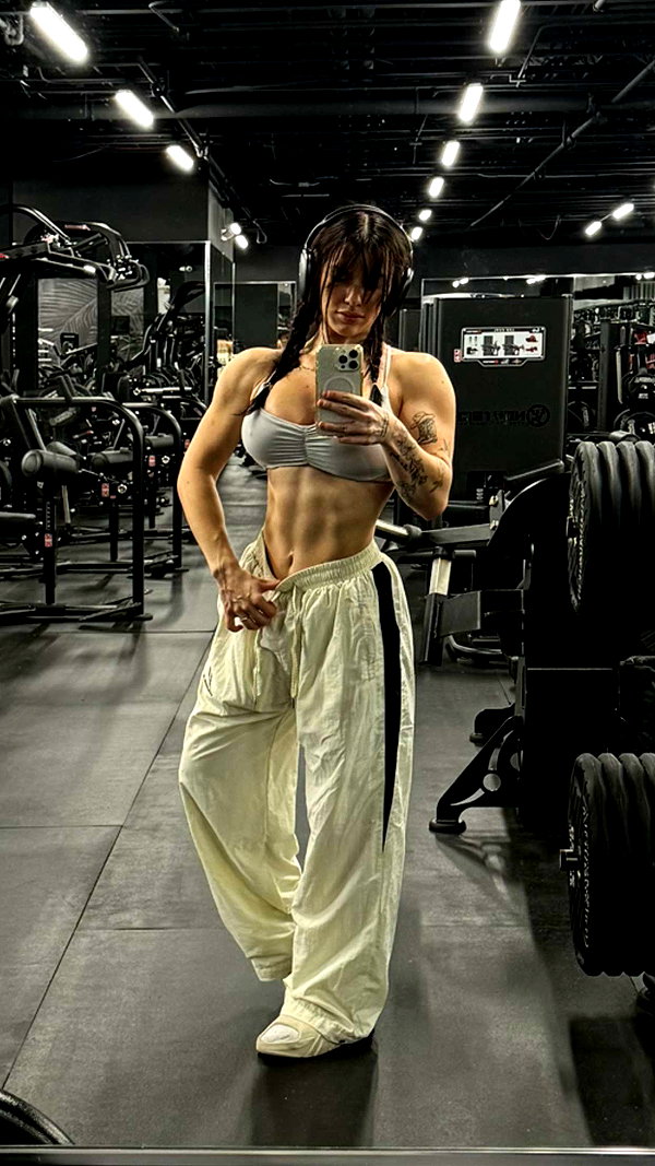 fionamaefit snapchat image archive image
