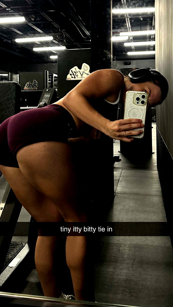 fionamaefit snapchat image archive image