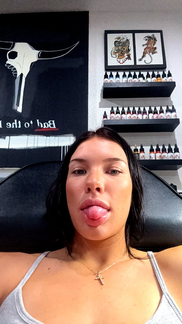 fionamaefit snapchat image archive image
