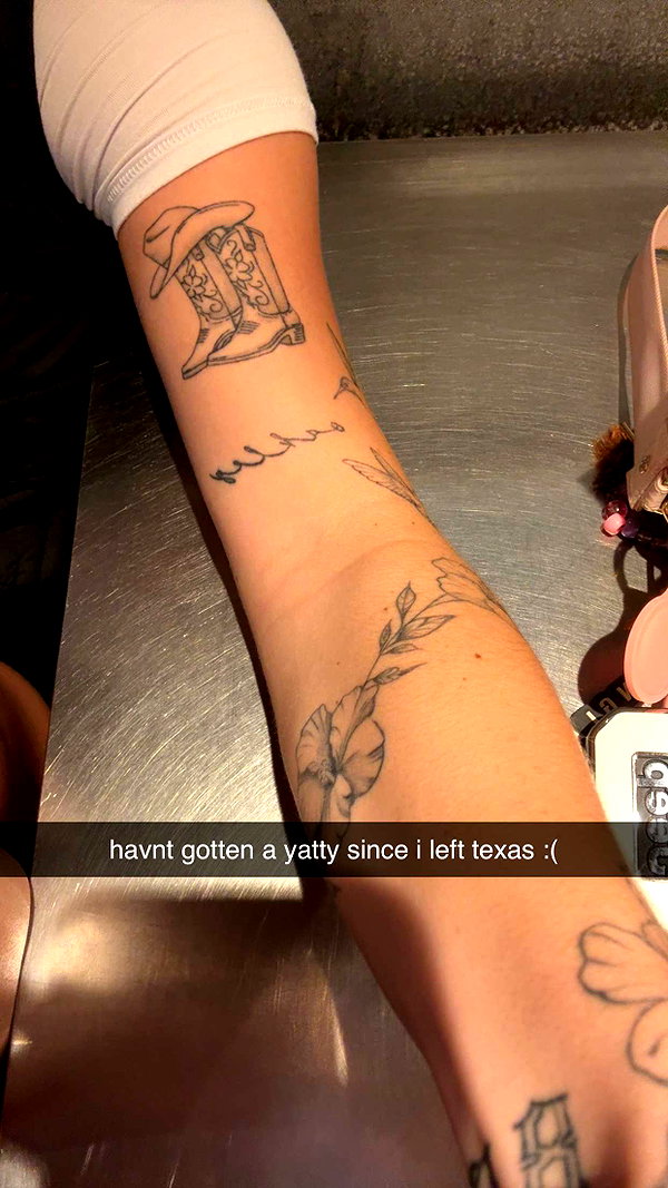 fionamaefit snapchat image archive image