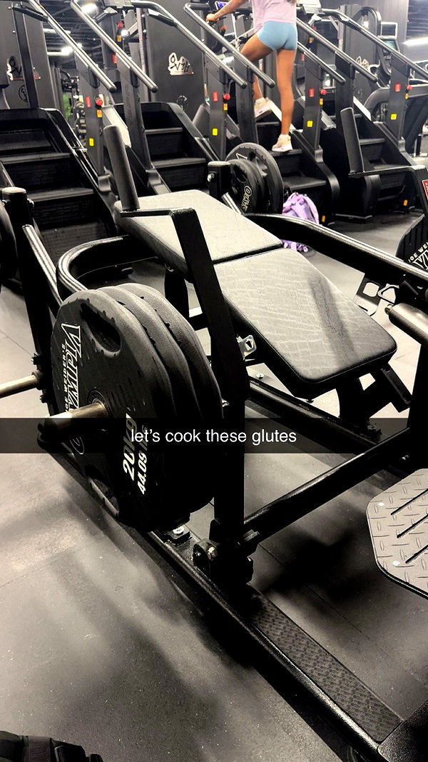 fionamaefit snapchat image archive image