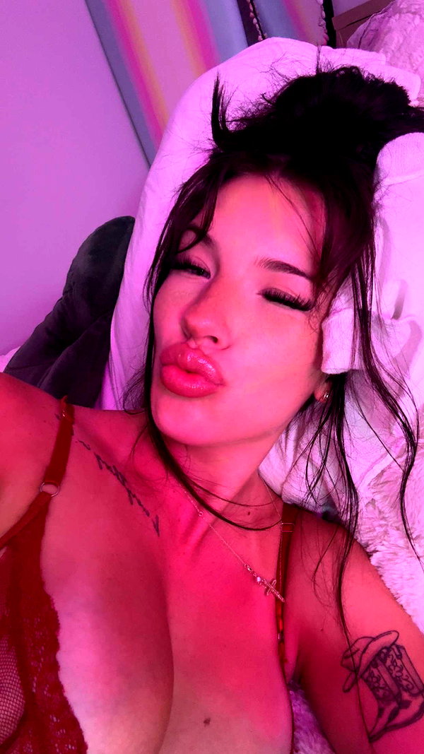 fionamaefit snapchat image archive image